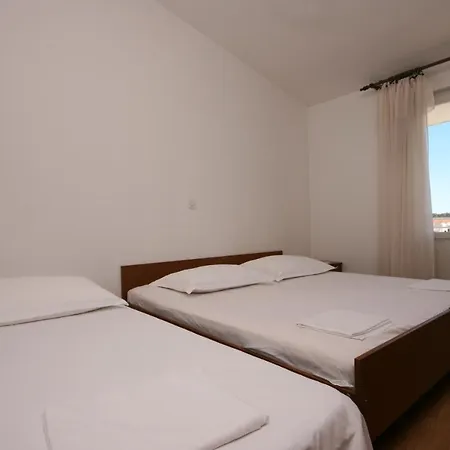 With A Parking Space - 6844 * Makarska