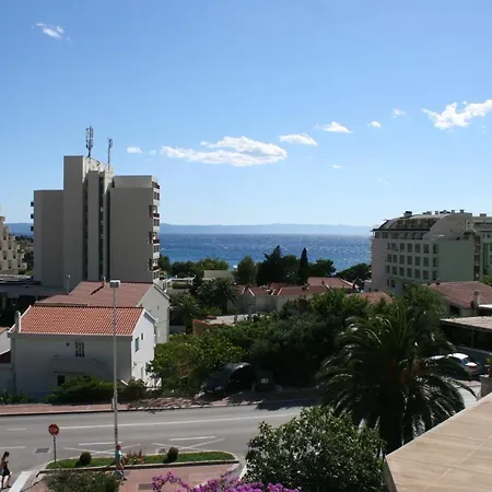 With A Parking Space - 6844 Apartman Makarska