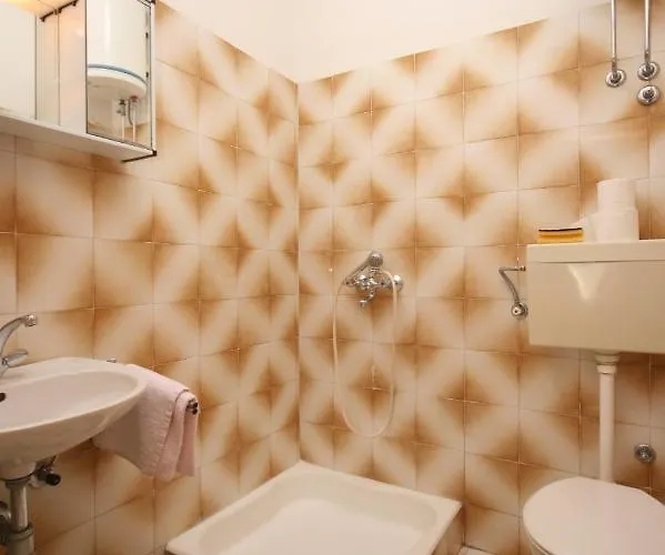 With A Parking Space - 6844 Апартаменти